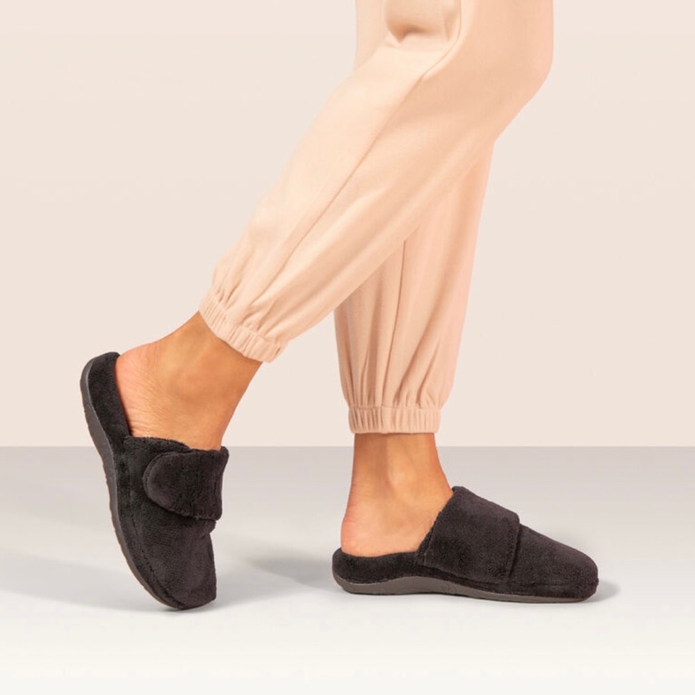 Black Fuzzy Slippers with memory foam footbed Aetrex Mandy Closed Toe Slipper
